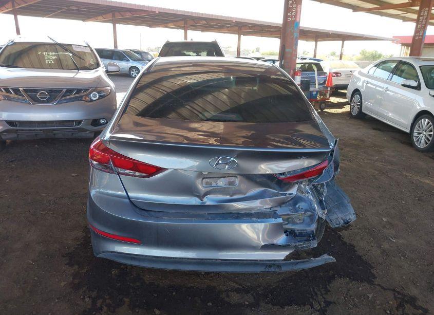 Photo 16 of 2018 Hyundai Elantra SE (VIN 5NPD74LF7JH335569)