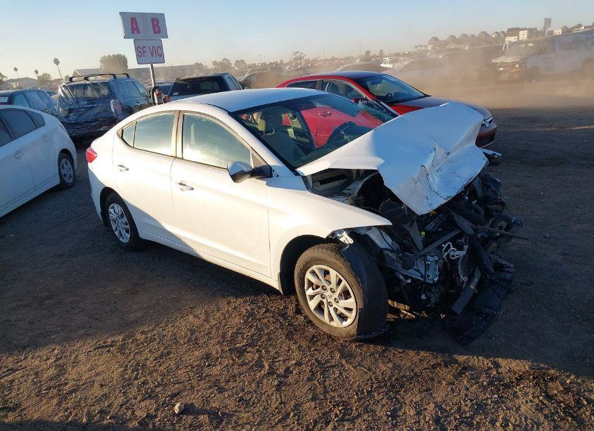 2018 Hyundai Elantra SE (VIN 5NPD74LF7JH344286) main photo