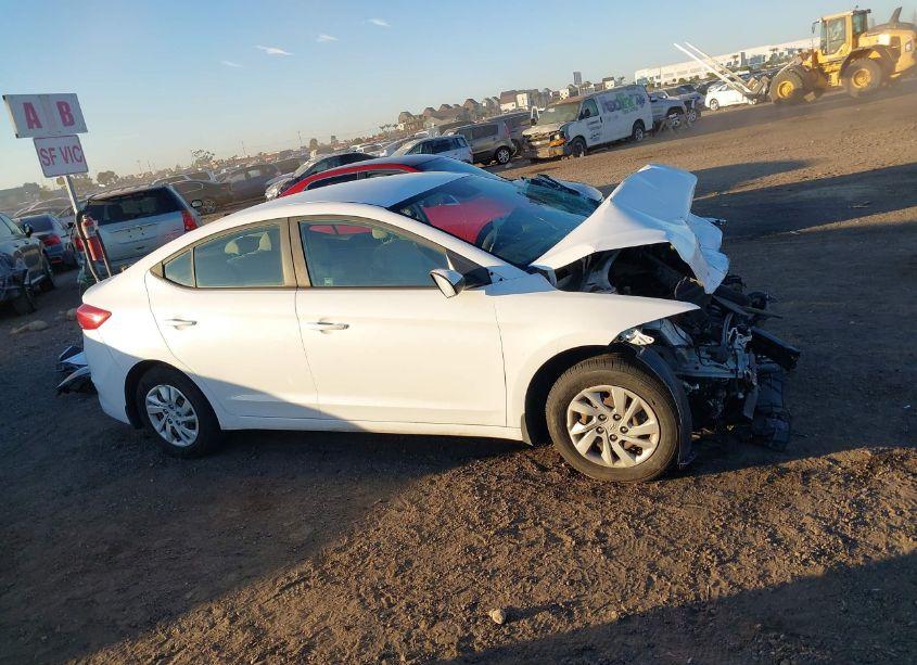 Photo 14 of 2018 Hyundai Elantra SE (VIN 5NPD74LF7JH344286)