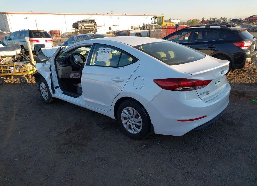 Photo 3 of 2018 Hyundai Elantra SE (VIN 5NPD74LF7JH344286)