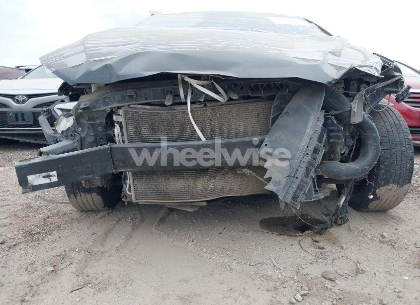 Photo 21 of 2018 Hyundai Elantra SE (VIN 5NPD74LF7JH376140)