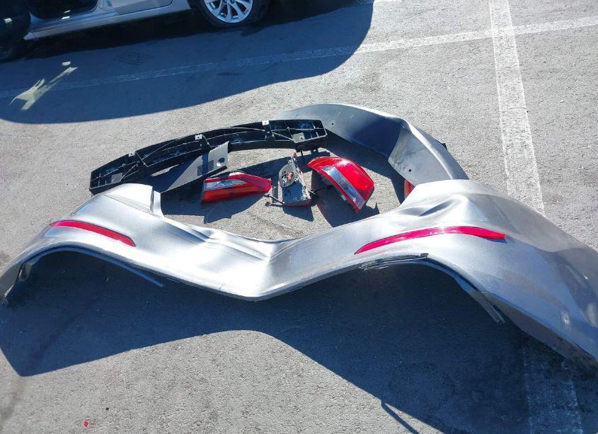 Photo 12 of 2018 Hyundai Elantra SE (VIN 5NPD74LF7JH388160)