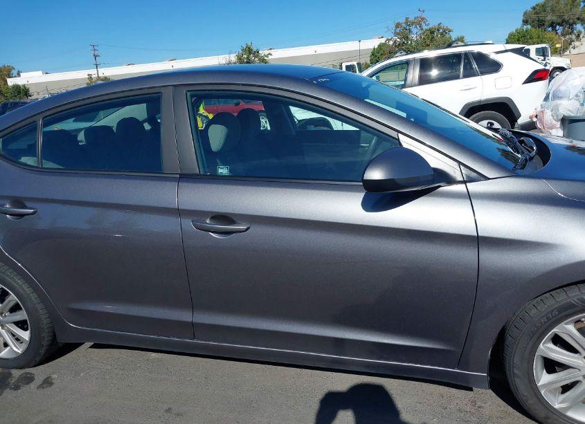 Photo 14 of 2018 Hyundai Elantra SE (VIN 5NPD74LF7JH388160)