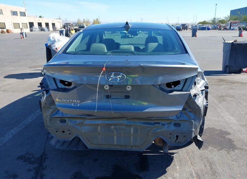 Photo 17 of 2018 Hyundai Elantra SE (VIN 5NPD74LF7JH388160)