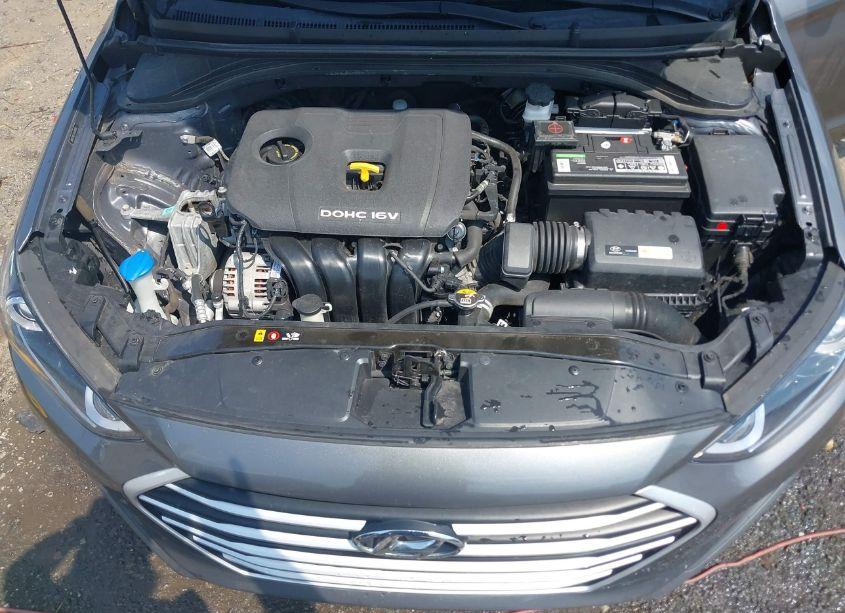 Photo 10 of 2018 Hyundai Elantra SE (VIN 5NPD74LF7JH399160)