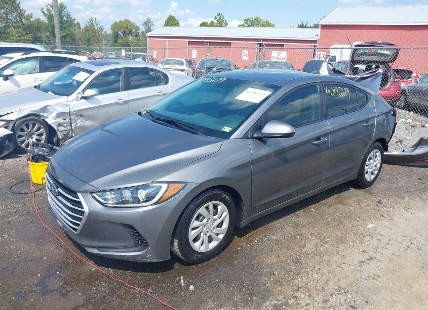 Photo 2 of 2018 Hyundai Elantra SE (VIN 5NPD74LF7JH399160)