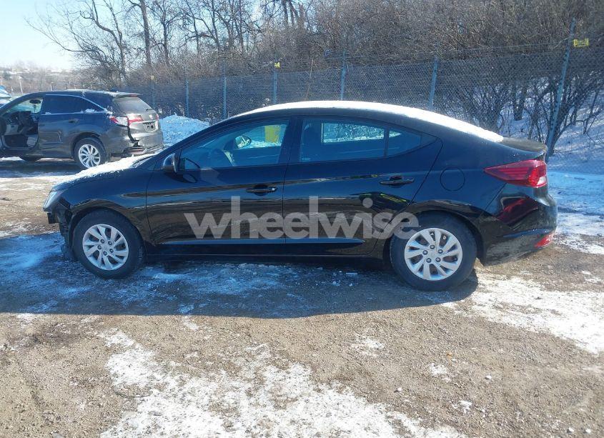 Photo 14 of 2019 Hyundai Elantra SE (VIN 5NPD74LF7KH433017)