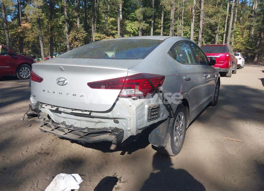 Photo 4 of 2019 Hyundai Elantra SE (VIN 5NPD74LF7KH455261)