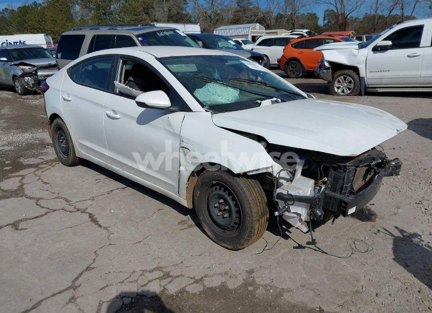 2019 Hyundai Elantra SE (VIN 5NPD74LF7KH494156) main photo