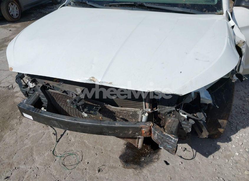 Photo 6 of 2019 Hyundai Elantra SE (VIN 5NPD74LF7KH494156)