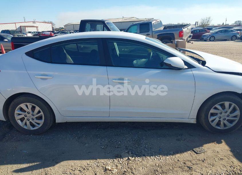 Photo 14 of 2020 Hyundai Elantra SE (VIN 5NPD74LF7LH499049)