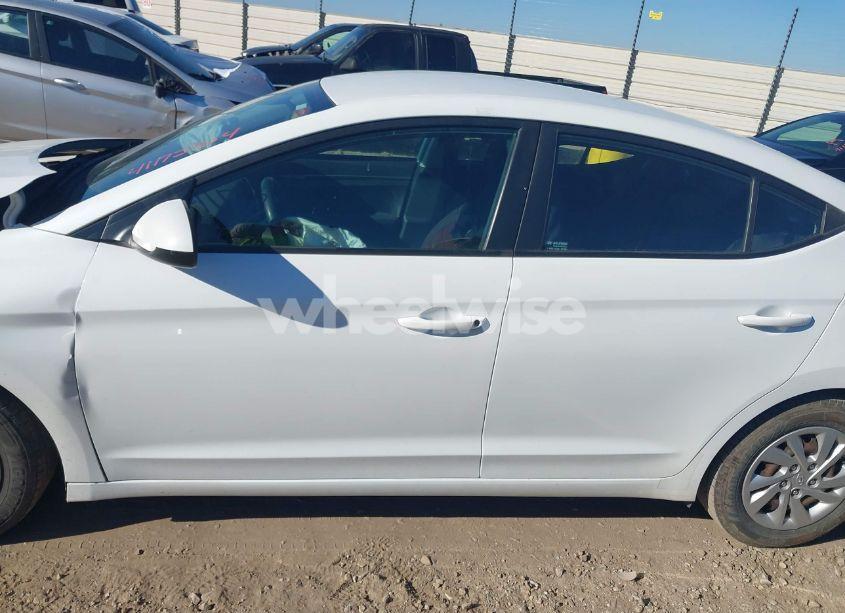 Photo 15 of 2020 Hyundai Elantra SE (VIN 5NPD74LF7LH499049)