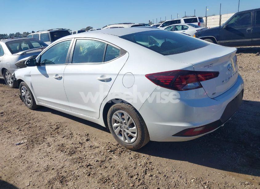 Photo 3 of 2020 Hyundai Elantra SE (VIN 5NPD74LF7LH499049)