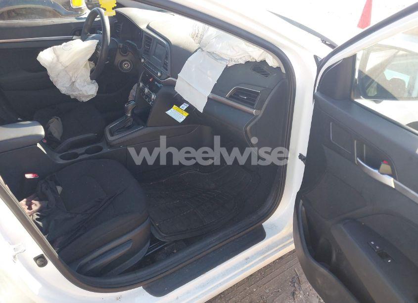 Photo 5 of 2020 Hyundai Elantra SE (VIN 5NPD74LF7LH499049)