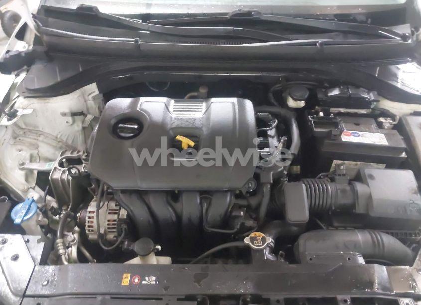 Photo 10 of 2020 Hyundai Elantra SE (VIN 5NPD74LF7LH503830)