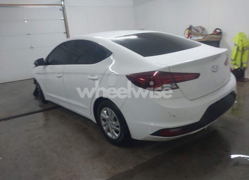 Photo 3 of 2020 Hyundai Elantra SE (VIN 5NPD74LF7LH503830)