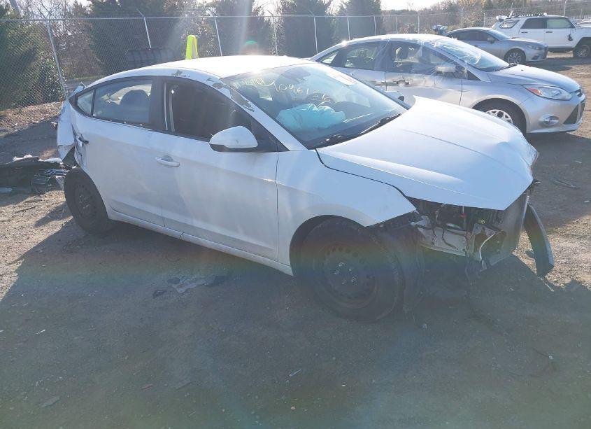 2020 Hyundai Elantra SE (VIN 5NPD74LF7LH529022) main photo