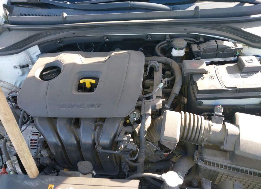 Photo 10 of 2020 Hyundai Elantra SE (VIN 5NPD74LF7LH529022)