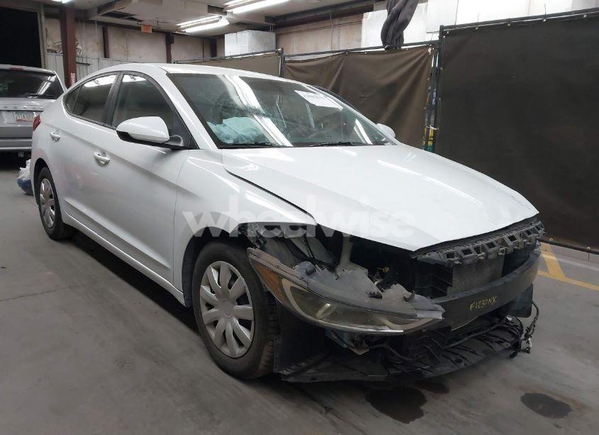 2017 Hyundai Elantra SE (VIN 5NPD74LF8HH041785) main photo