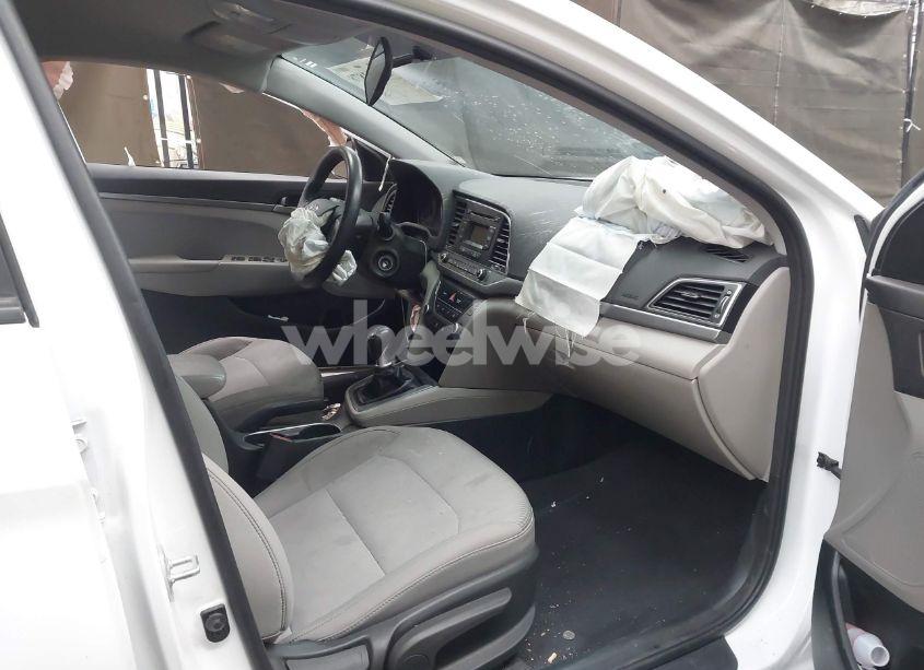 Photo 5 of 2017 Hyundai Elantra SE (VIN 5NPD74LF8HH041785)