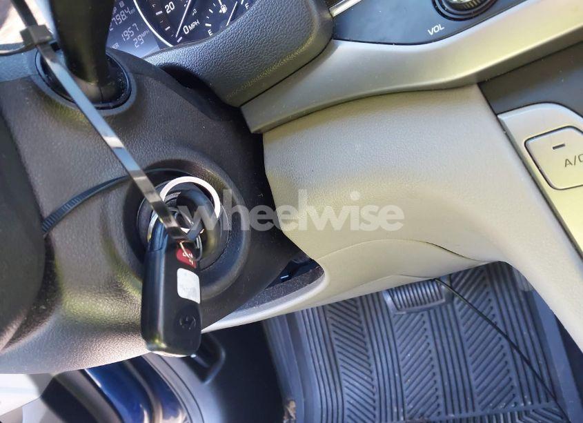 Photo 11 of 2017 Hyundai Elantra SE (VIN 5NPD74LF8HH098617)