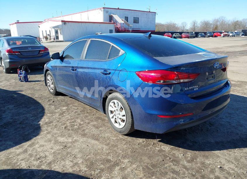 Photo 3 of 2017 Hyundai Elantra SE (VIN 5NPD74LF8HH098617)