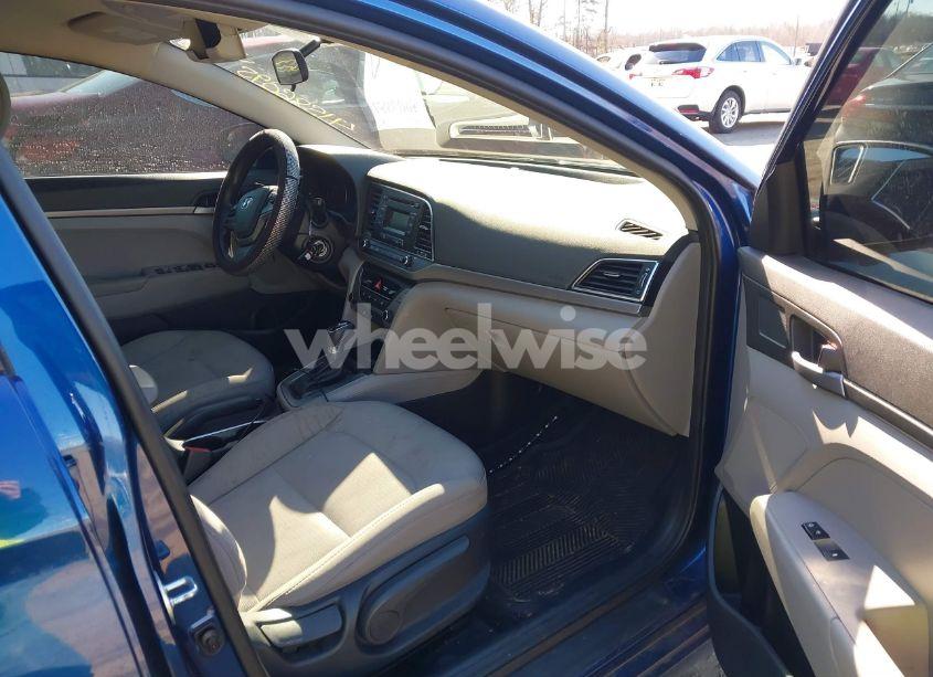 Photo 5 of 2017 Hyundai Elantra SE (VIN 5NPD74LF8HH098617)