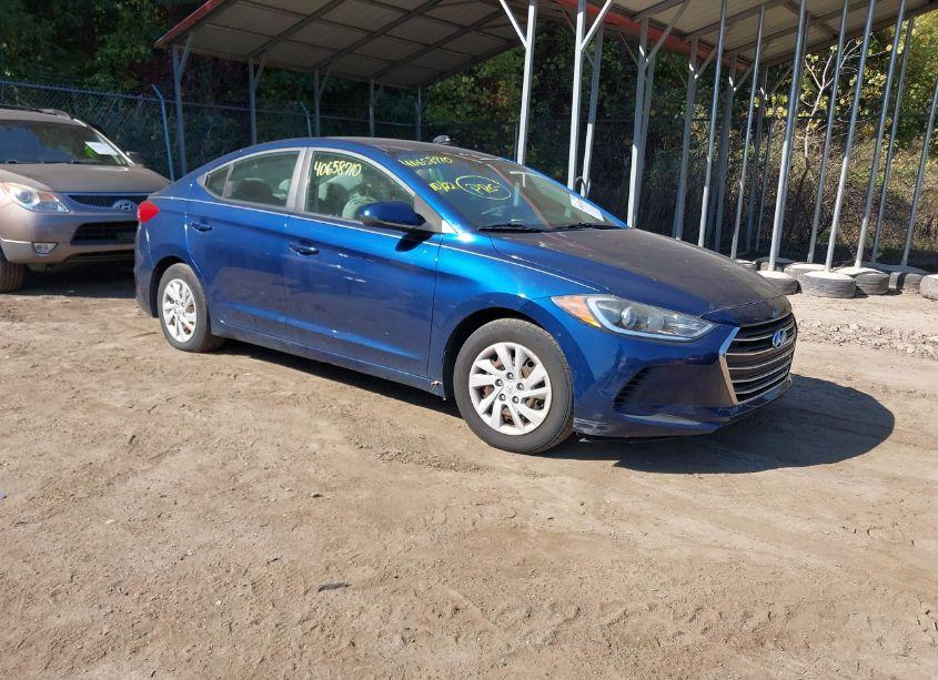 2017 Hyundai Elantra SE (VIN 5NPD74LF8HH126643) main photo