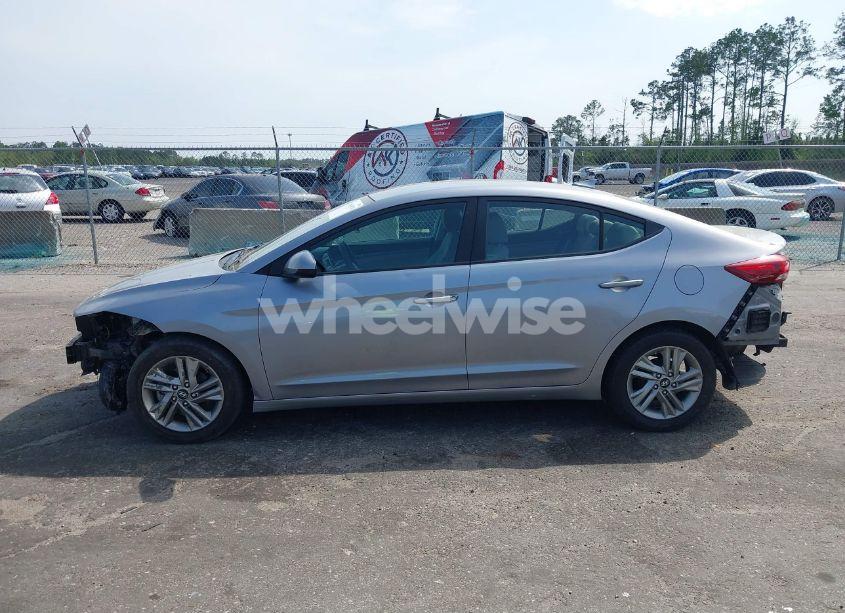 Photo 15 of 2017 Hyundai Elantra SE (VIN 5NPD74LF8HH147668)