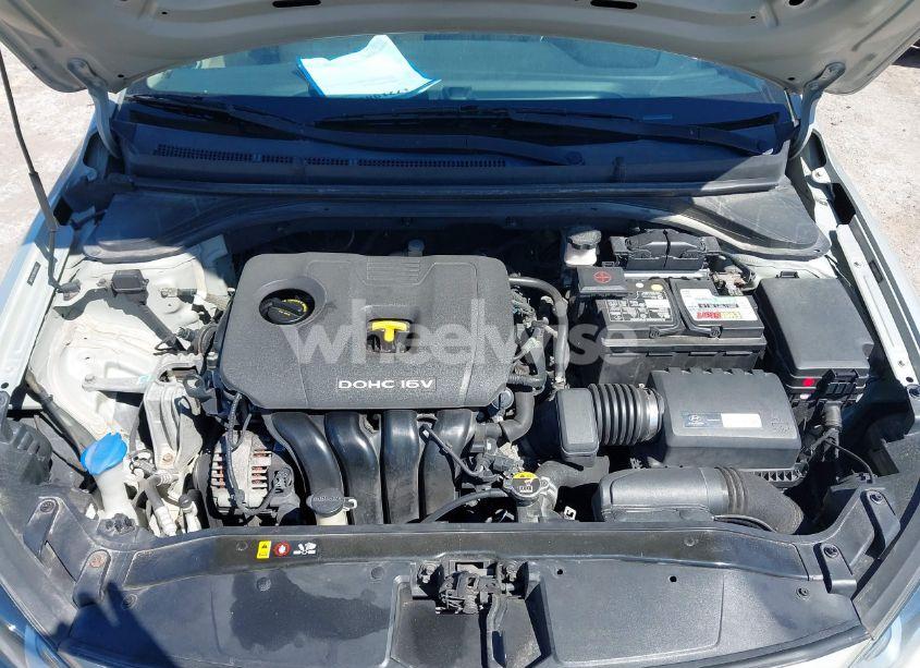 Photo 10 of 2017 Hyundai Elantra SE (VIN 5NPD74LF8HH149193)