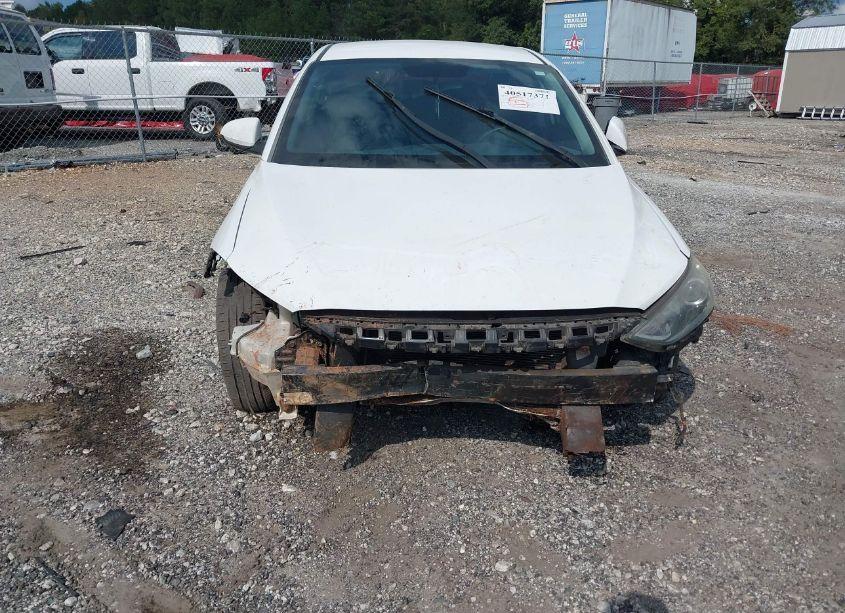 Photo 6 of 2017 Hyundai Elantra SE (VIN 5NPD74LF8HH149923)