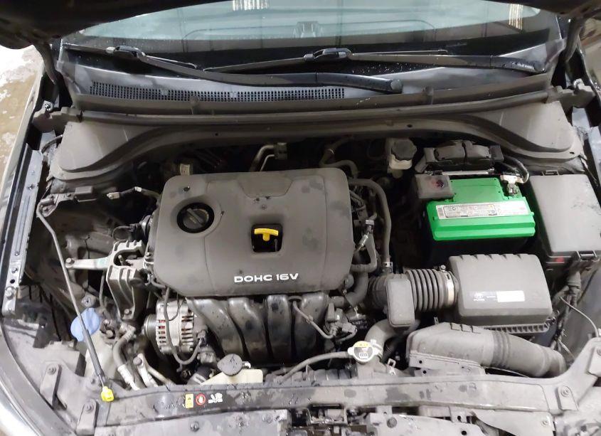 Photo 10 of 2017 Hyundai Elantra SE (VIN 5NPD74LF8HH157455)