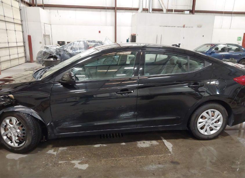 Photo 15 of 2017 Hyundai Elantra SE (VIN 5NPD74LF8HH157455)