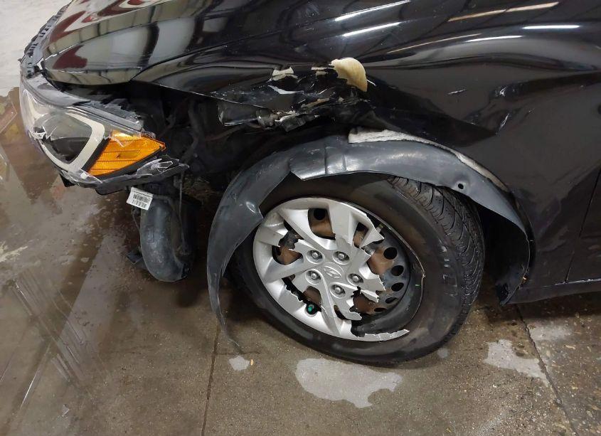 Photo 18 of 2017 Hyundai Elantra SE (VIN 5NPD74LF8HH157455)