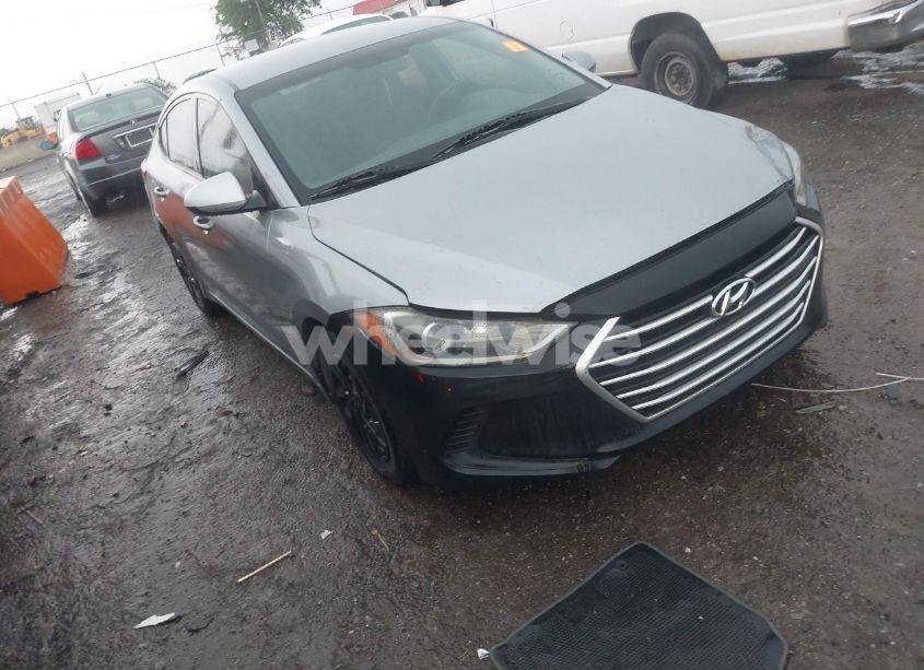 2017 Hyundai Elantra SE (VIN 5NPD74LF8HH183358) main photo