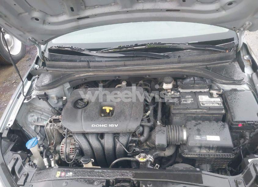 Photo 10 of 2017 Hyundai Elantra SE (VIN 5NPD74LF8HH183358)