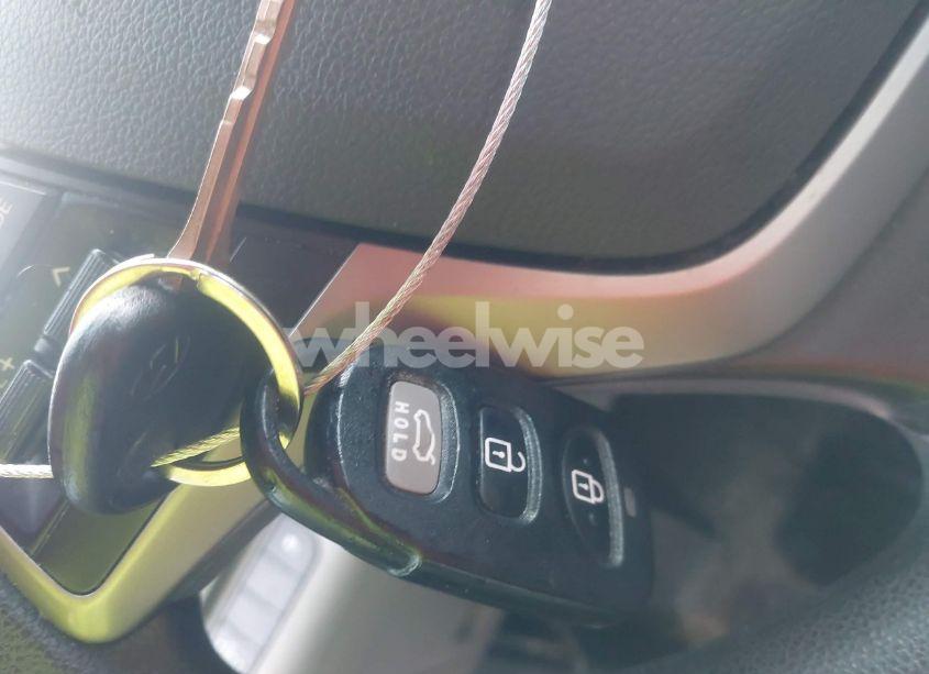 Photo 11 of 2017 Hyundai Elantra SE (VIN 5NPD74LF8HH183358)