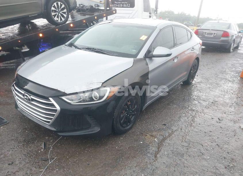 Photo 2 of 2017 Hyundai Elantra SE (VIN 5NPD74LF8HH183358)