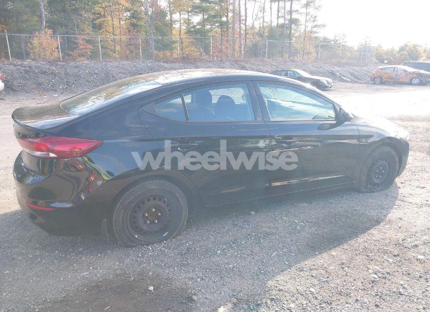 Photo 13 of 2018 Hyundai Elantra SE (VIN 5NPD74LF8JH245699)