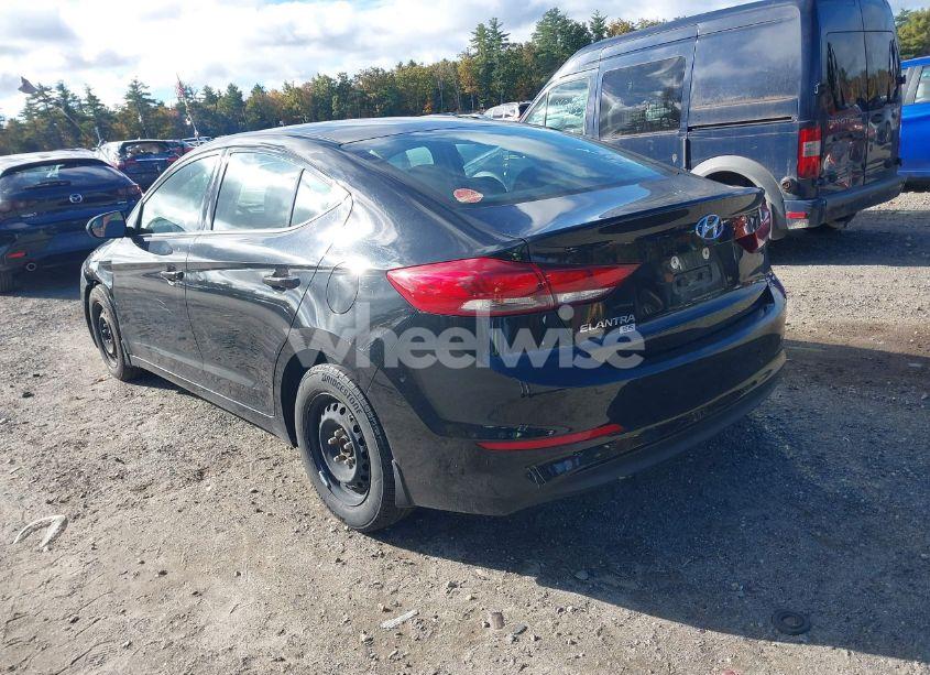 Photo 3 of 2018 Hyundai Elantra SE (VIN 5NPD74LF8JH245699)