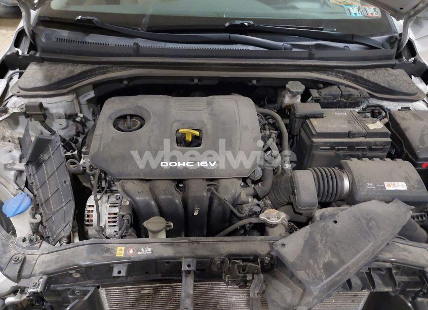 Photo 10 of 2018 Hyundai Elantra SE (VIN 5NPD74LF8JH260090)