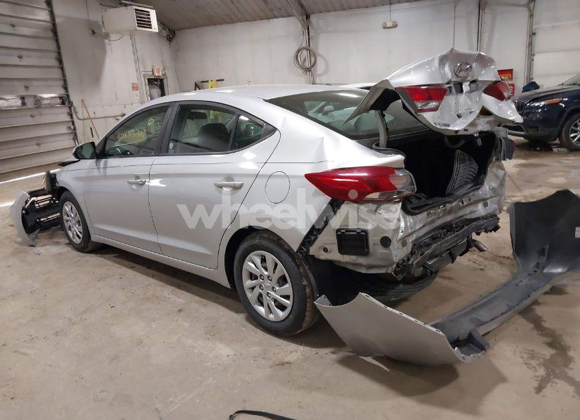 Photo 3 of 2018 Hyundai Elantra SE (VIN 5NPD74LF8JH260090)