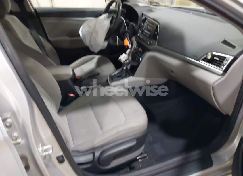 Photo 5 of 2018 Hyundai Elantra SE (VIN 5NPD74LF8JH260090)