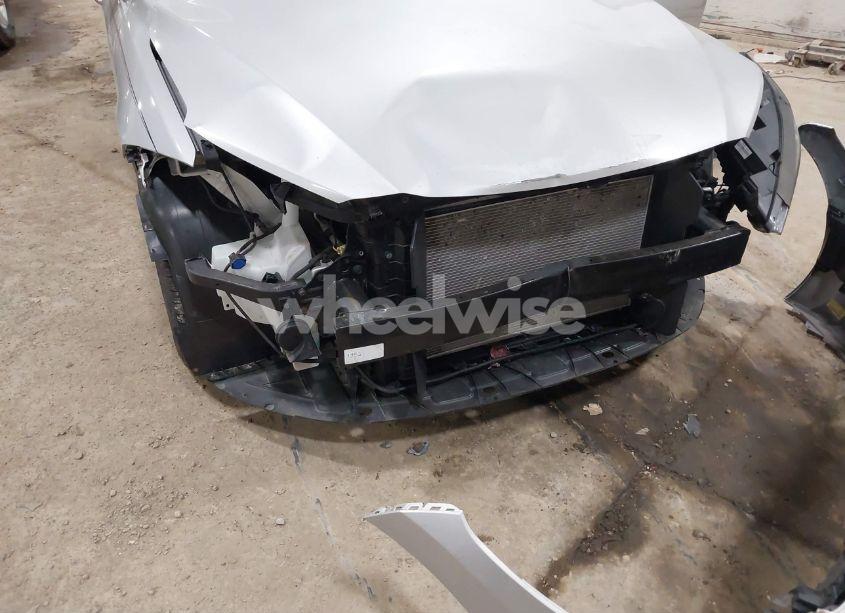 Photo 6 of 2018 Hyundai Elantra SE (VIN 5NPD74LF8JH260090)