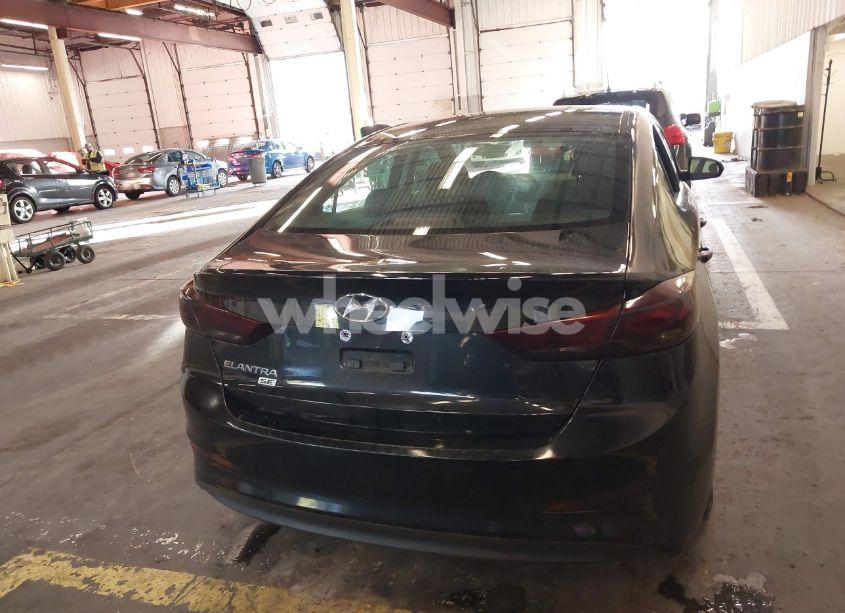 Photo 16 of 2018 Hyundai Elantra SE (VIN 5NPD74LF8JH262678)