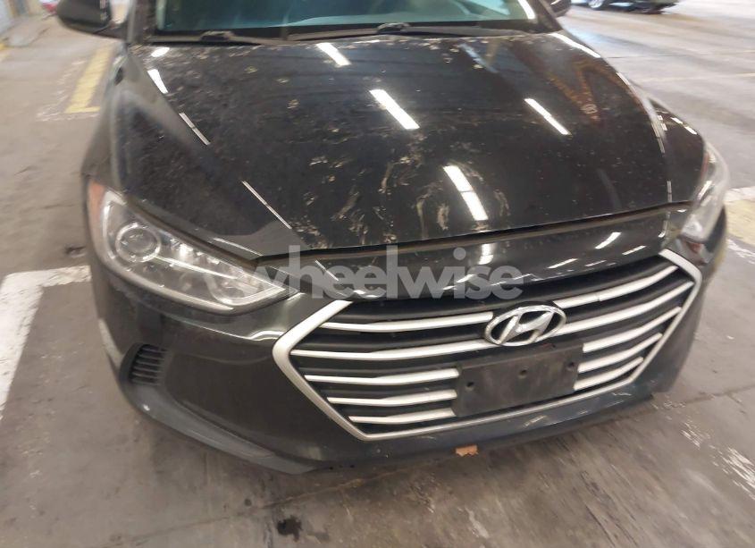 Photo 19 of 2018 Hyundai Elantra SE (VIN 5NPD74LF8JH262678)