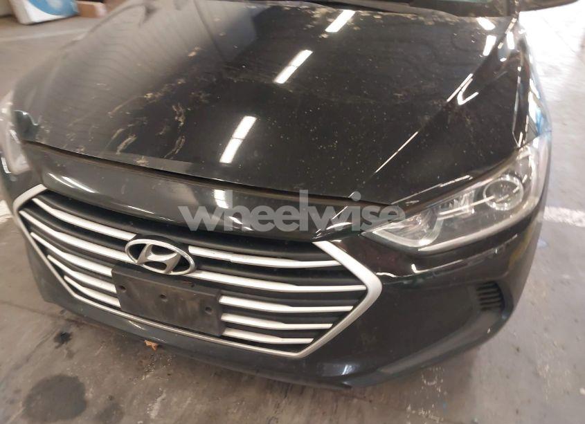 Photo 20 of 2018 Hyundai Elantra SE (VIN 5NPD74LF8JH262678)