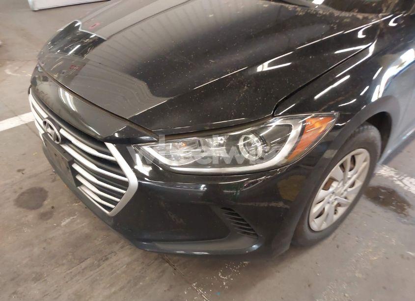 Photo 21 of 2018 Hyundai Elantra SE (VIN 5NPD74LF8JH262678)