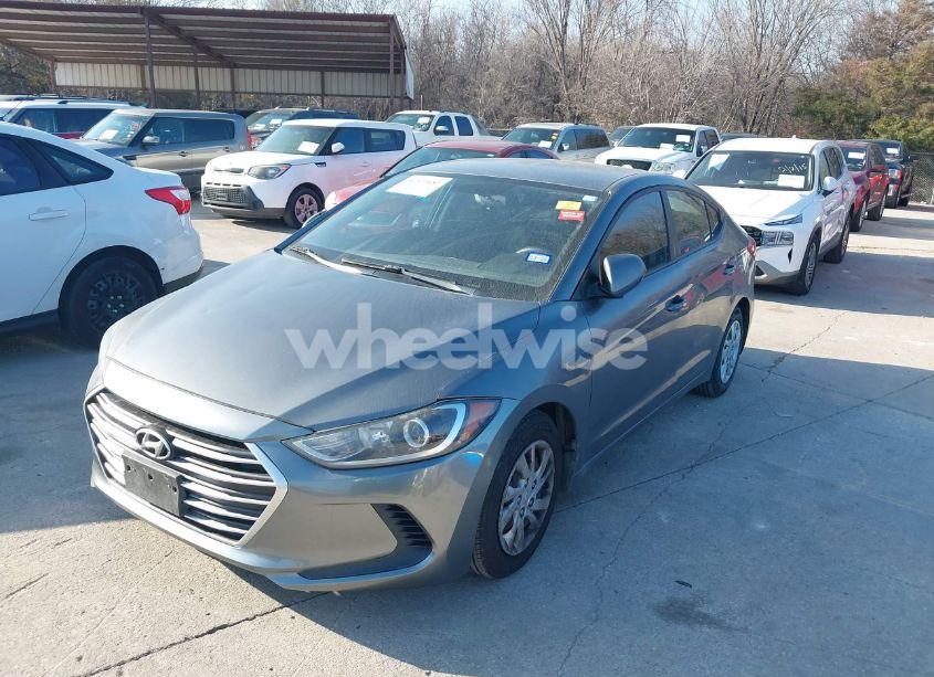 Photo 2 of 2018 Hyundai Elantra SE (VIN 5NPD74LF8JH276550)