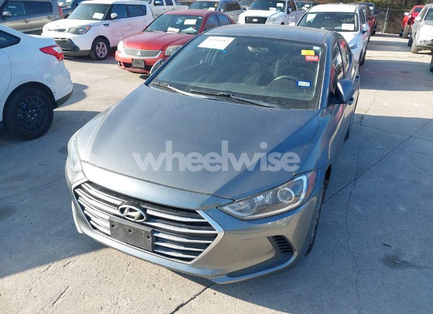 Photo 6 of 2018 Hyundai Elantra SE (VIN 5NPD74LF8JH276550)
